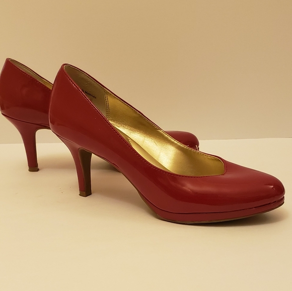 Kelly & Katie Shoes - Kelly and Katie sexy pumps